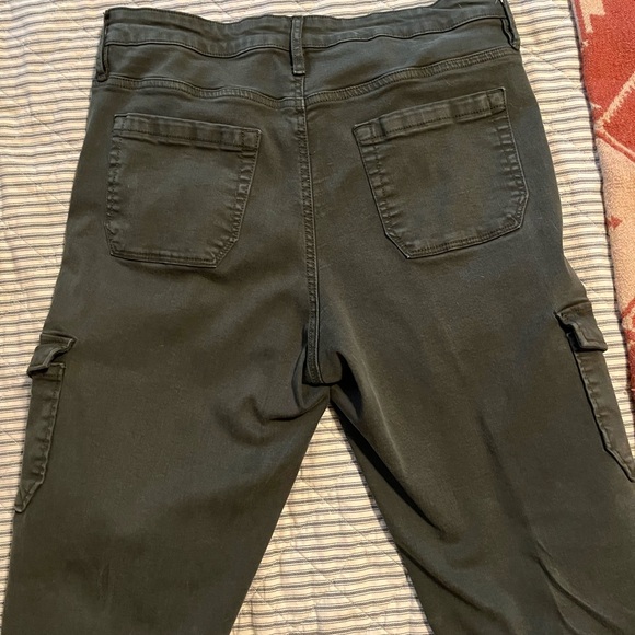 Women’s Olive Green Cargo Pants - Picture 5 of 6